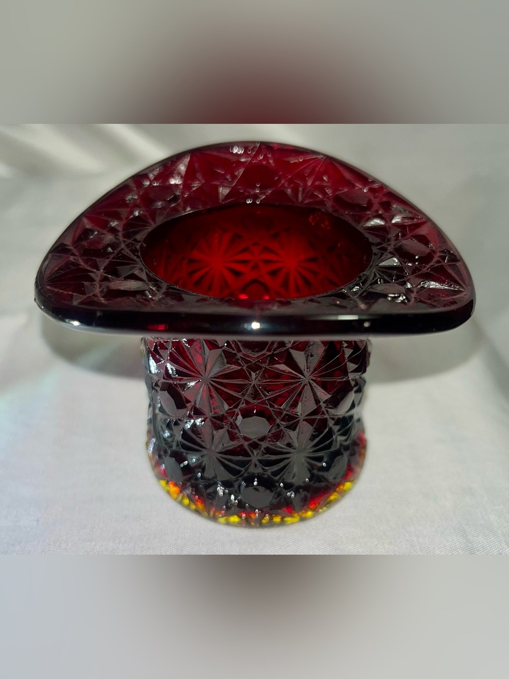 Vintage Fenton Amberina glass top hat cut in Daisy & Button pattern